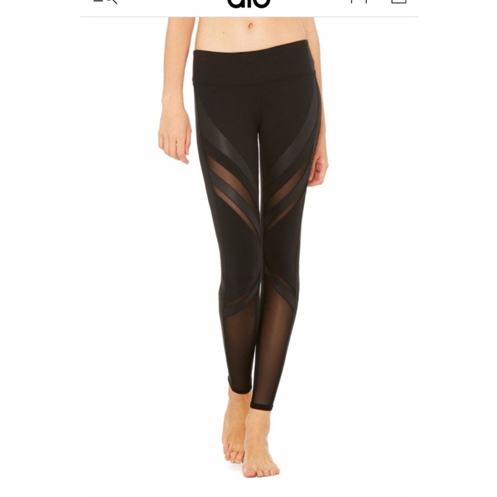 Alo Epic yoga legging (worn once!) SOLD OUT on ALO